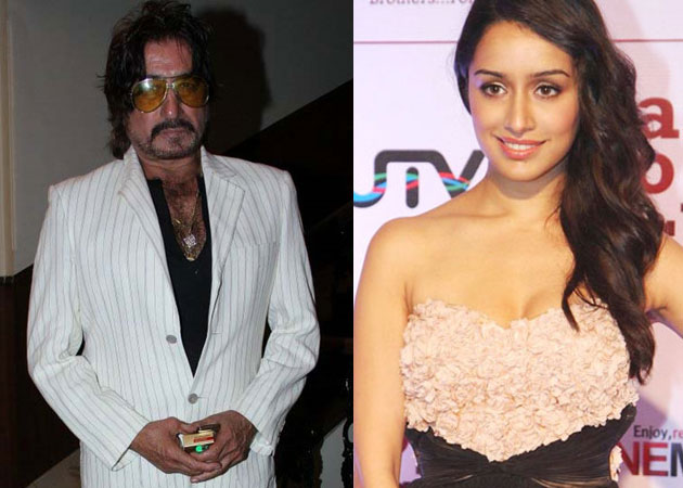 Shakti Kapoor thanks Aashiqui 2 makers for casting daughter Shraddha